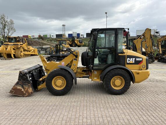Caterpillar 906M