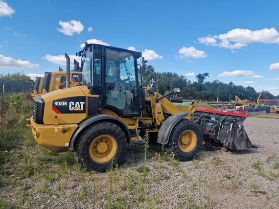Caterpillar 908M