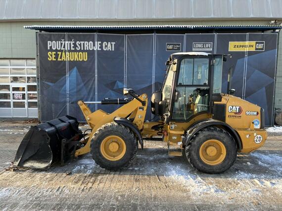 Caterpillar 908M