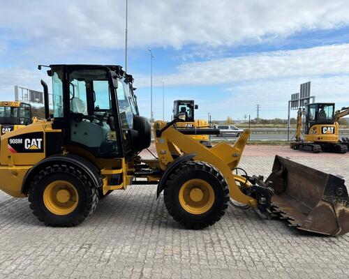 Caterpillar 908M