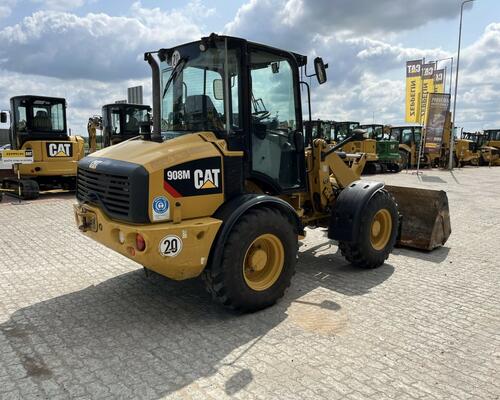 Caterpillar 908M