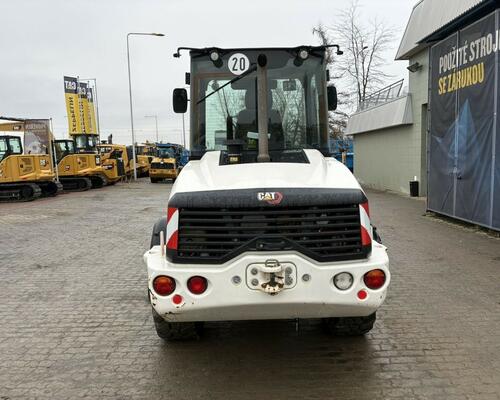 Caterpillar 908M