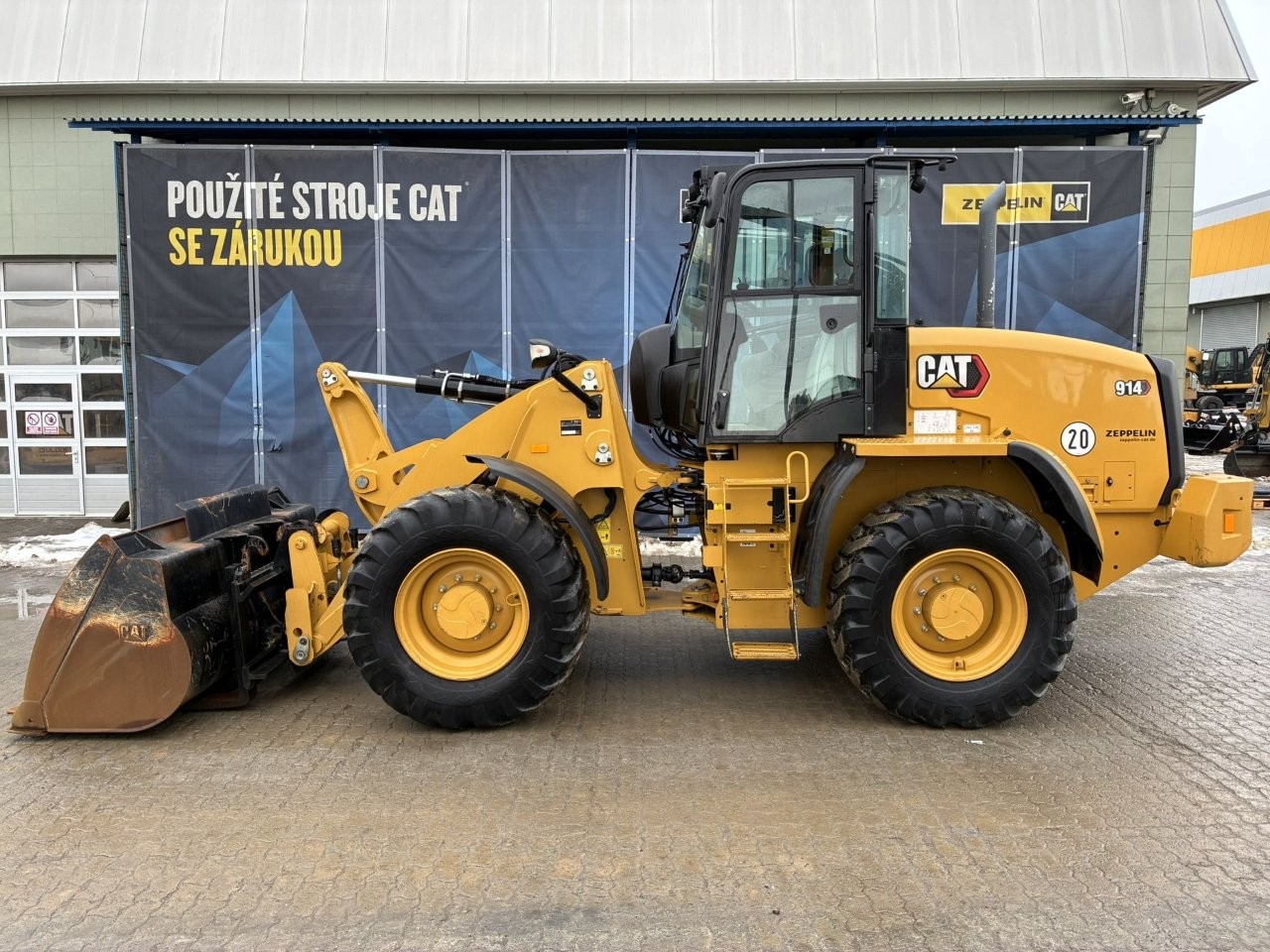 Caterpillar 914