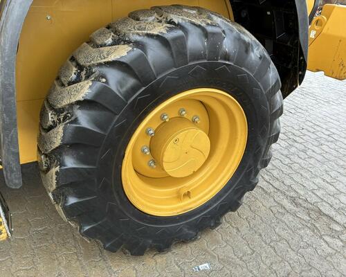 Caterpillar 914