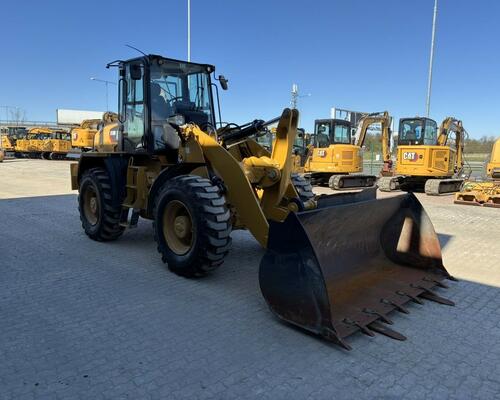 Caterpillar 918M