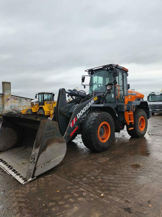 Doosan DL 280-7
