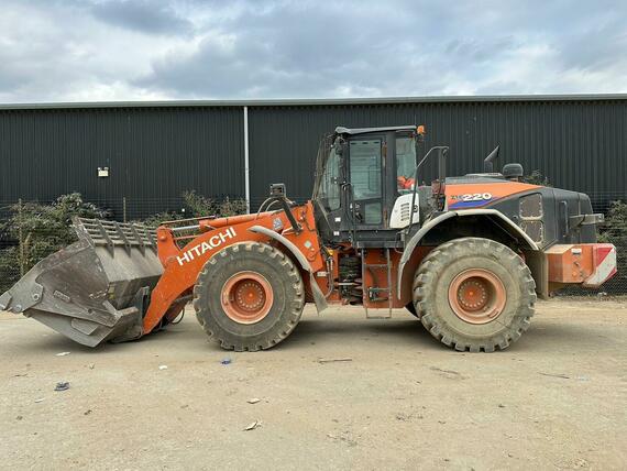 Hitachi ZW220