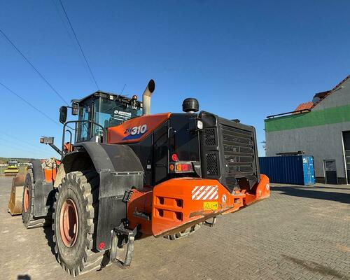 HITACHI ZW310-6