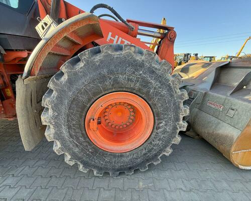 HITACHI ZW310-6