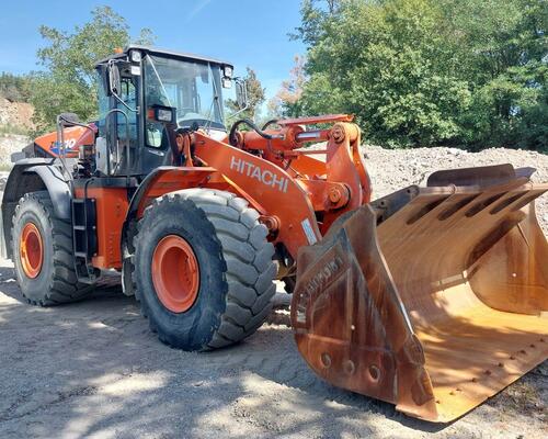 Hitachi ZW310-6