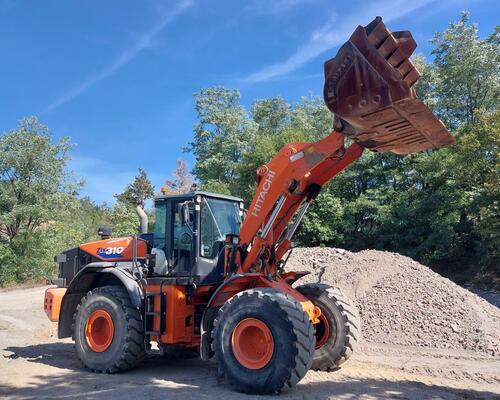 Hitachi ZW310-6