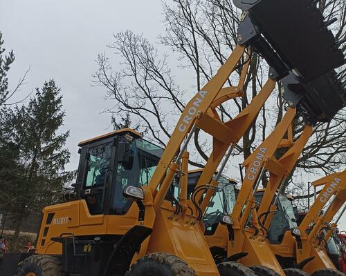 Kloubový Nakladač CR20 - 2000 kg - 74 kW