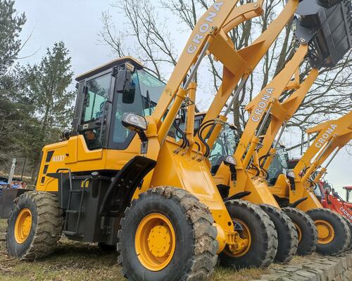 Kloubový Nakladač CR20 - 2000 kg - 74 kW