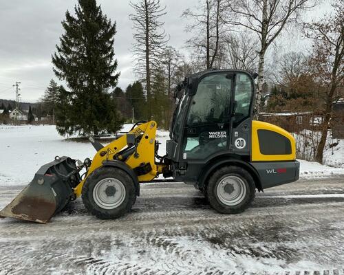 Kloubový nakladač Wacker Neuson WL 38