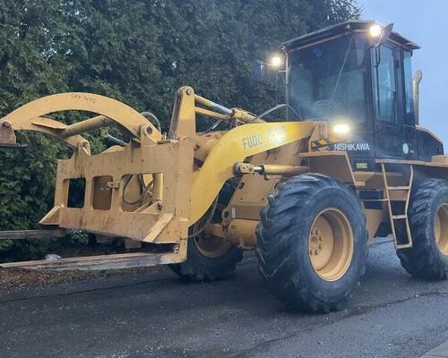 Kolový nakladač CAT 910 G, 6700 kg, 86 Hp