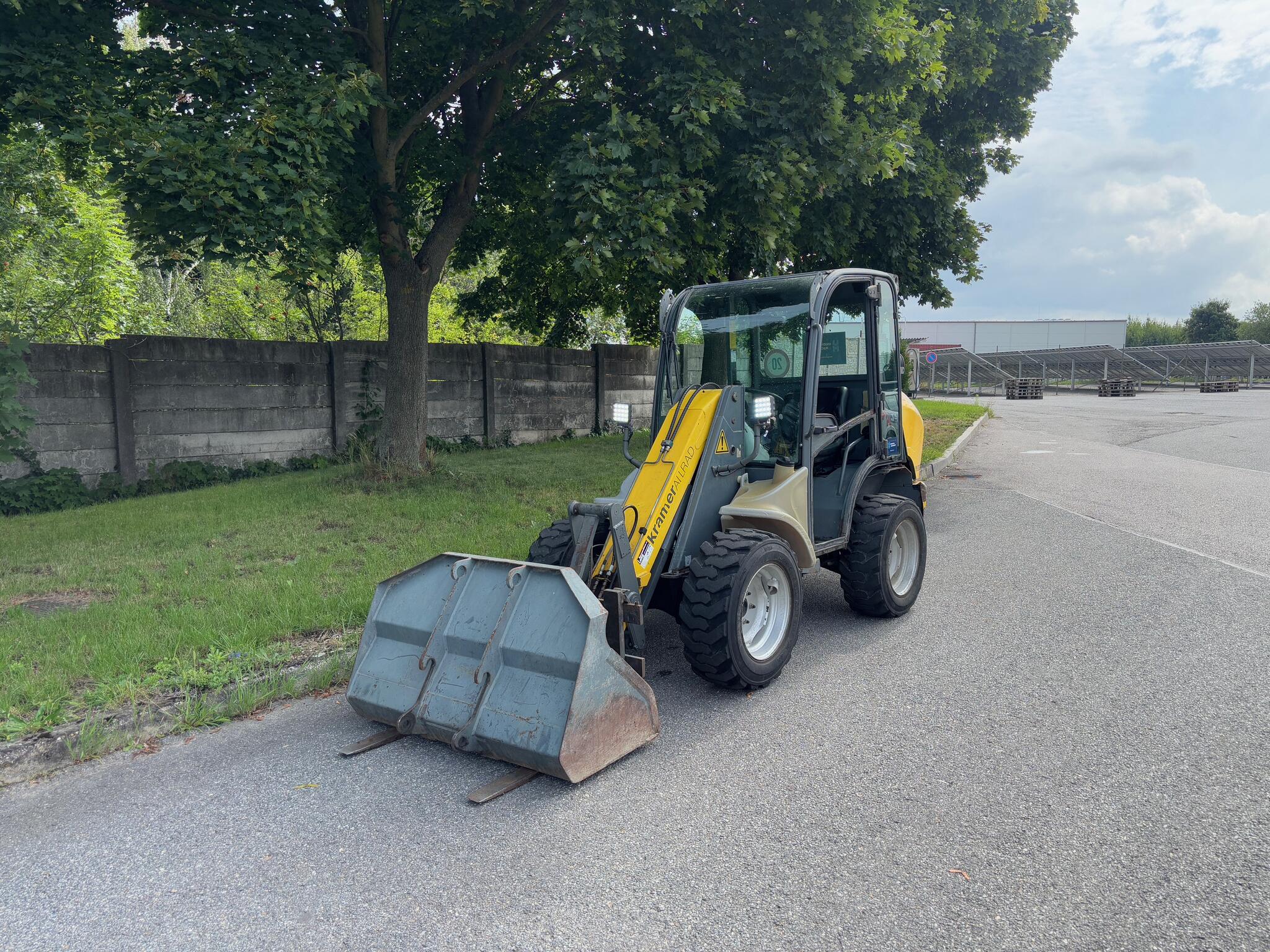 Kolový nakladač Kramer 350 / lžíce + vidle