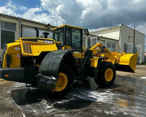 Komatsu WA380-7 rv 2014