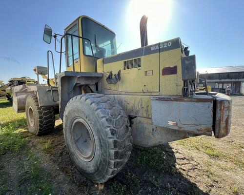 KOMATSU WA 320-MOŽNO I JEDNOTLIVÉ DÍLY