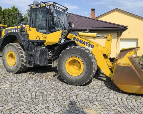 Komatsu WB 380