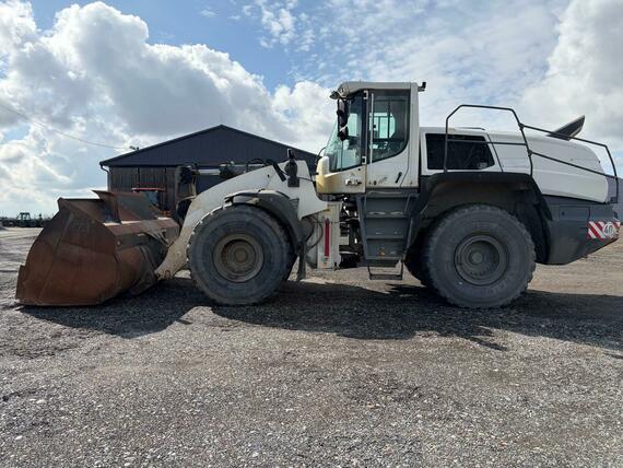 LIEBHERR L 580 X POWER