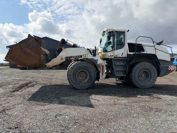 LIEBHERR L 580 X POWER