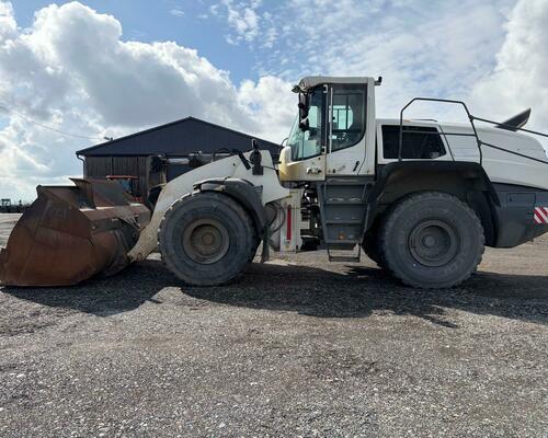 LIEBHERR L 580 X POWER