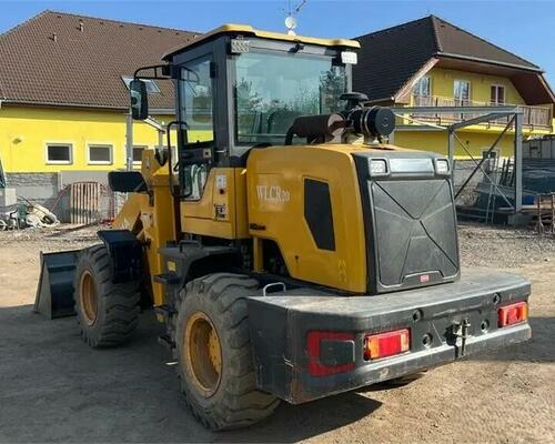 Nakladač Crona CR 2000