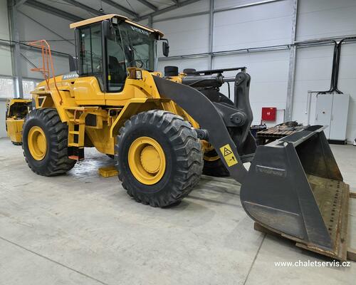 Nakladač VOLVO L105, 17,5 tuny, 55 motohodin, zánovní stav