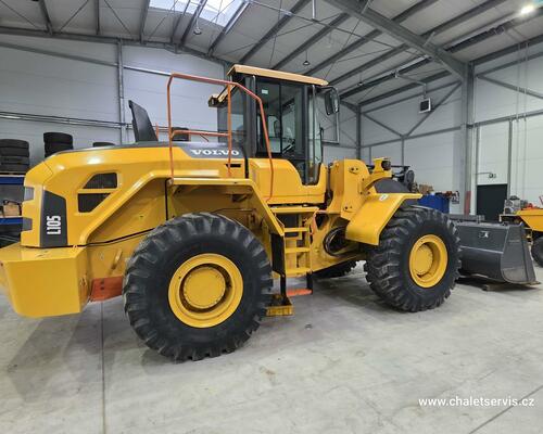 Nakladač VOLVO L105, 17,5 tuny, 55 motohodin, zánovní stav
