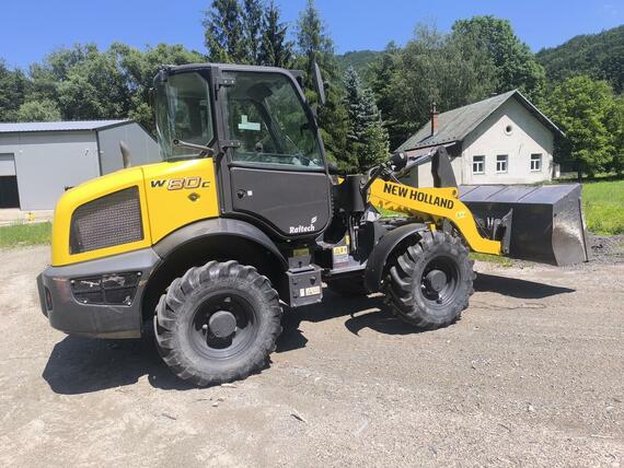 New Holland W80C
