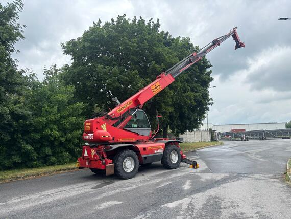 Teleskopický nakladač Manitou MRT2145M