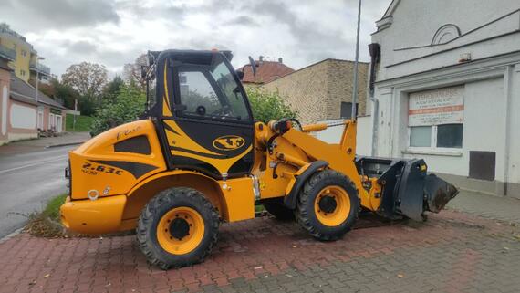 Venieri 1201 Volvo L25 CAT 906 