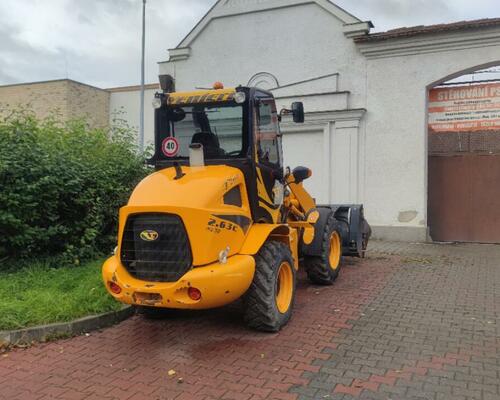 Venieri 1201 Volvo L25 CAT 906 