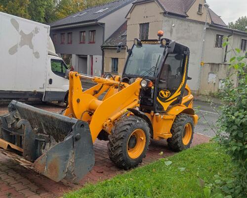 Venieri 1201 Volvo L25 CAT 906 