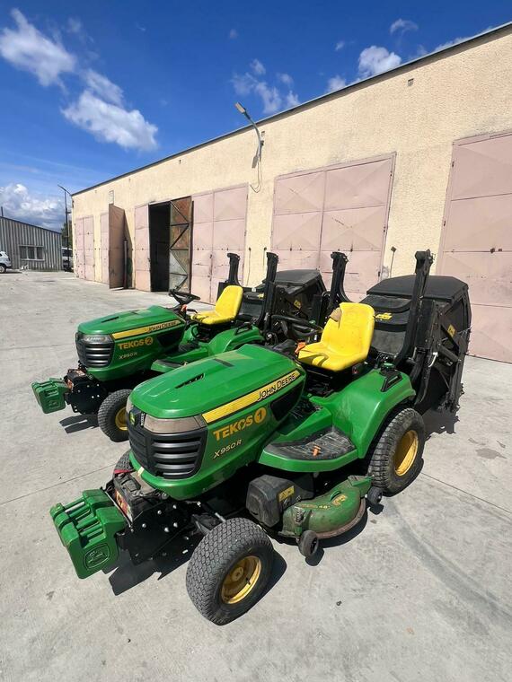 JOHN DEERE X950r