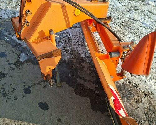 Radlice na sníh traktorová hydraulicky otočná 2,2m.