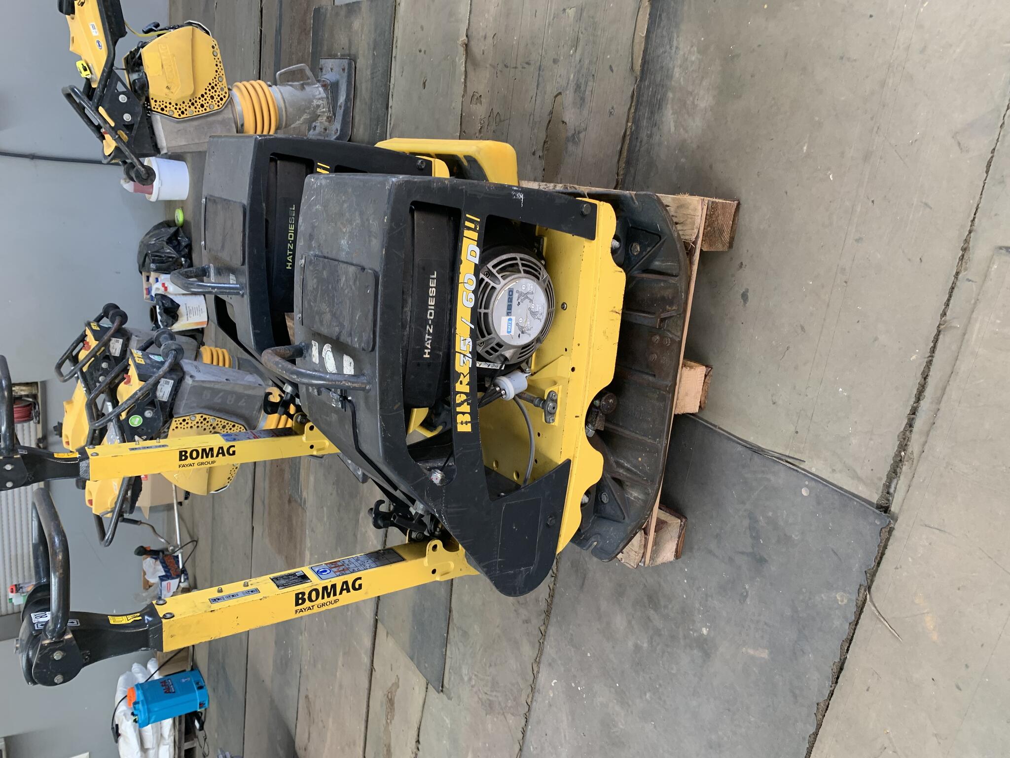 Vibrační deska Bomag BPR 35/60D