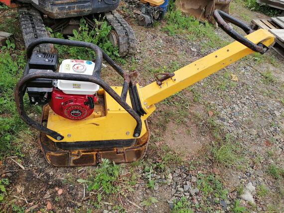 Vibrační deska NTC VDR 26 reverzní, hmotnost 170 kg,nový motor Honda 7 HP