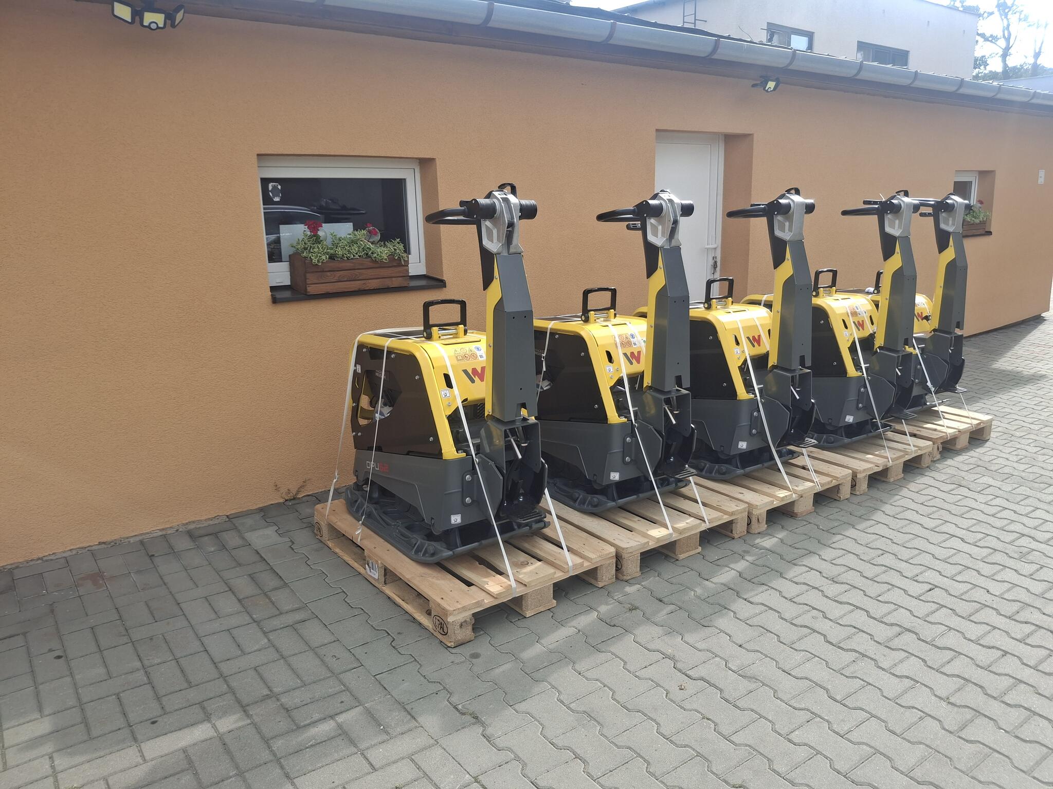 Vibrační deska WACKER NEUSON BPU 5260 Ah