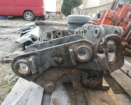 Bobcat Caterpillar JCB Neuson Komatsu Kubota Takeuchi Terex Volvo Yanmar