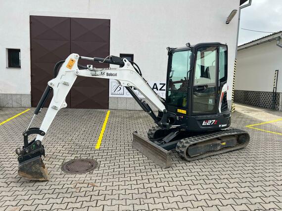 Bobcat E27Z, perfektní stav, jen 1300 mth