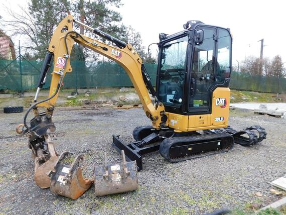 CAT 301.8, Bourací kladivo CAT + Hydraulická svahovka