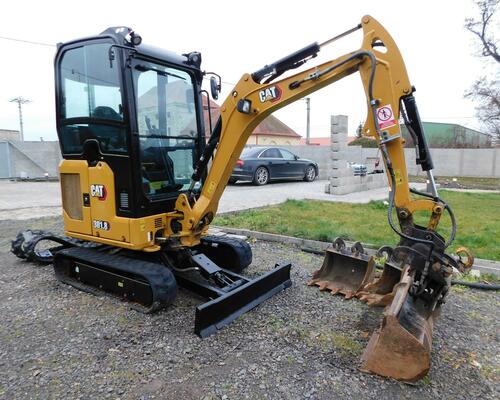 CAT 301.8, Bourací kladivo CAT + Hydraulická svahovka