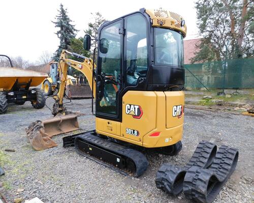 CAT 301.8, Bourací kladivo CAT + Hydraulická svahovka
