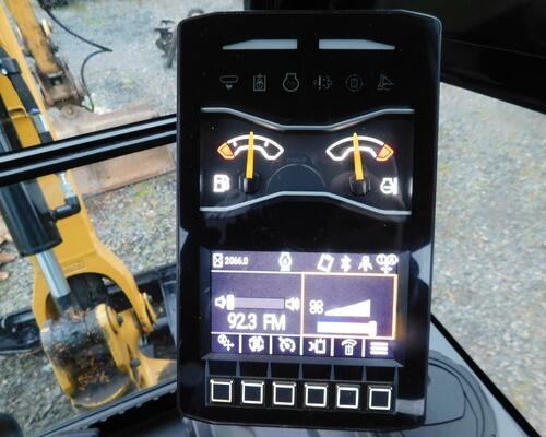 CAT 301.8, Hydraulická svahovka