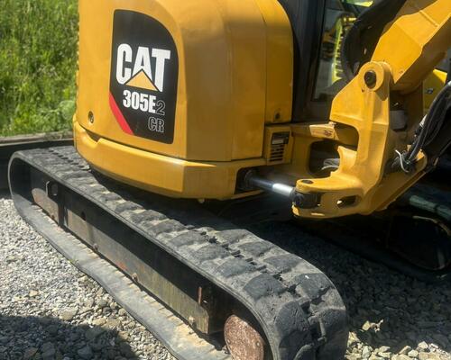 Cat 305