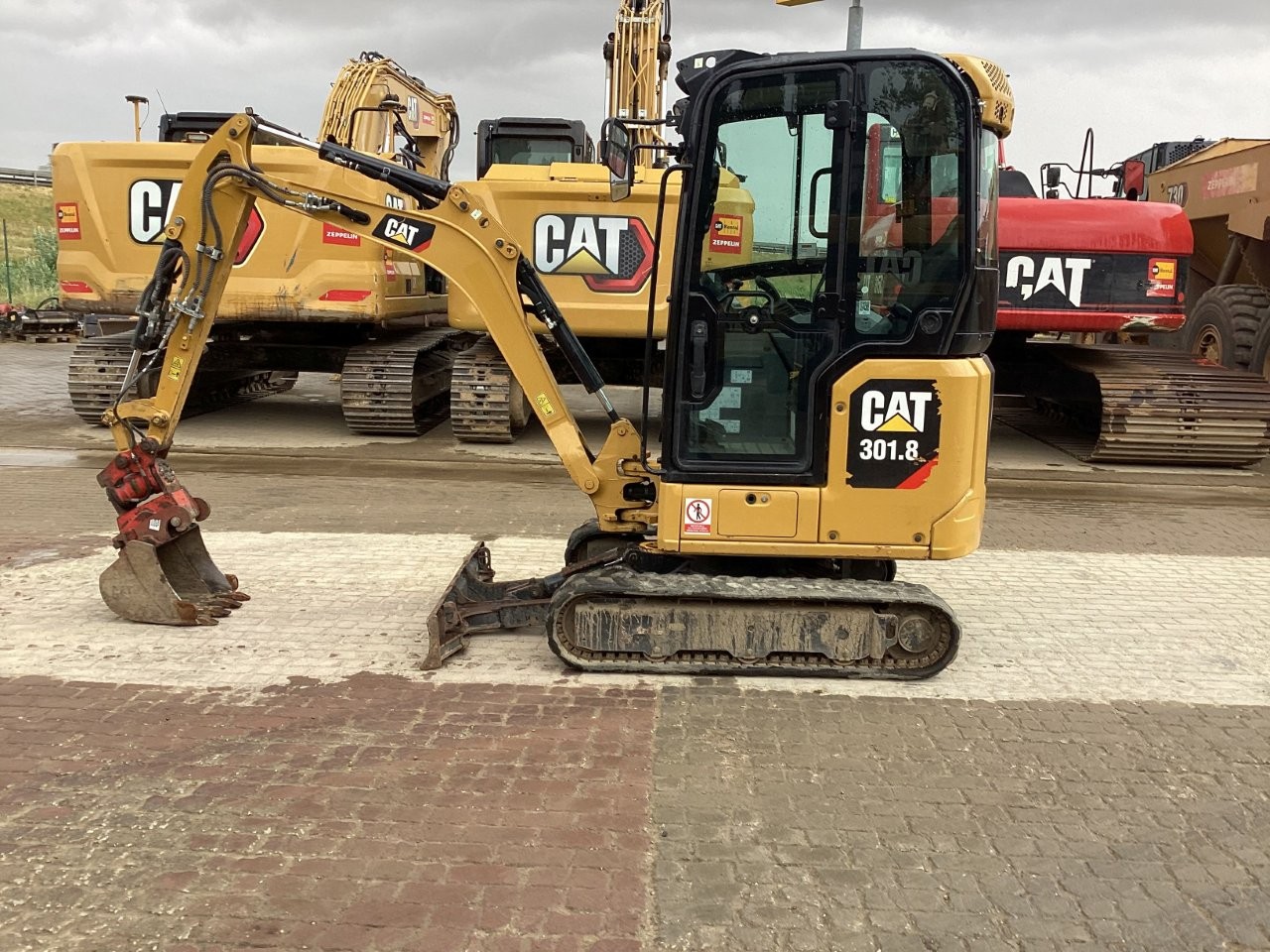 Caterpillar 301.8