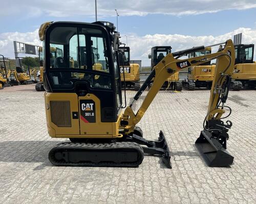 Caterpillar 301.8