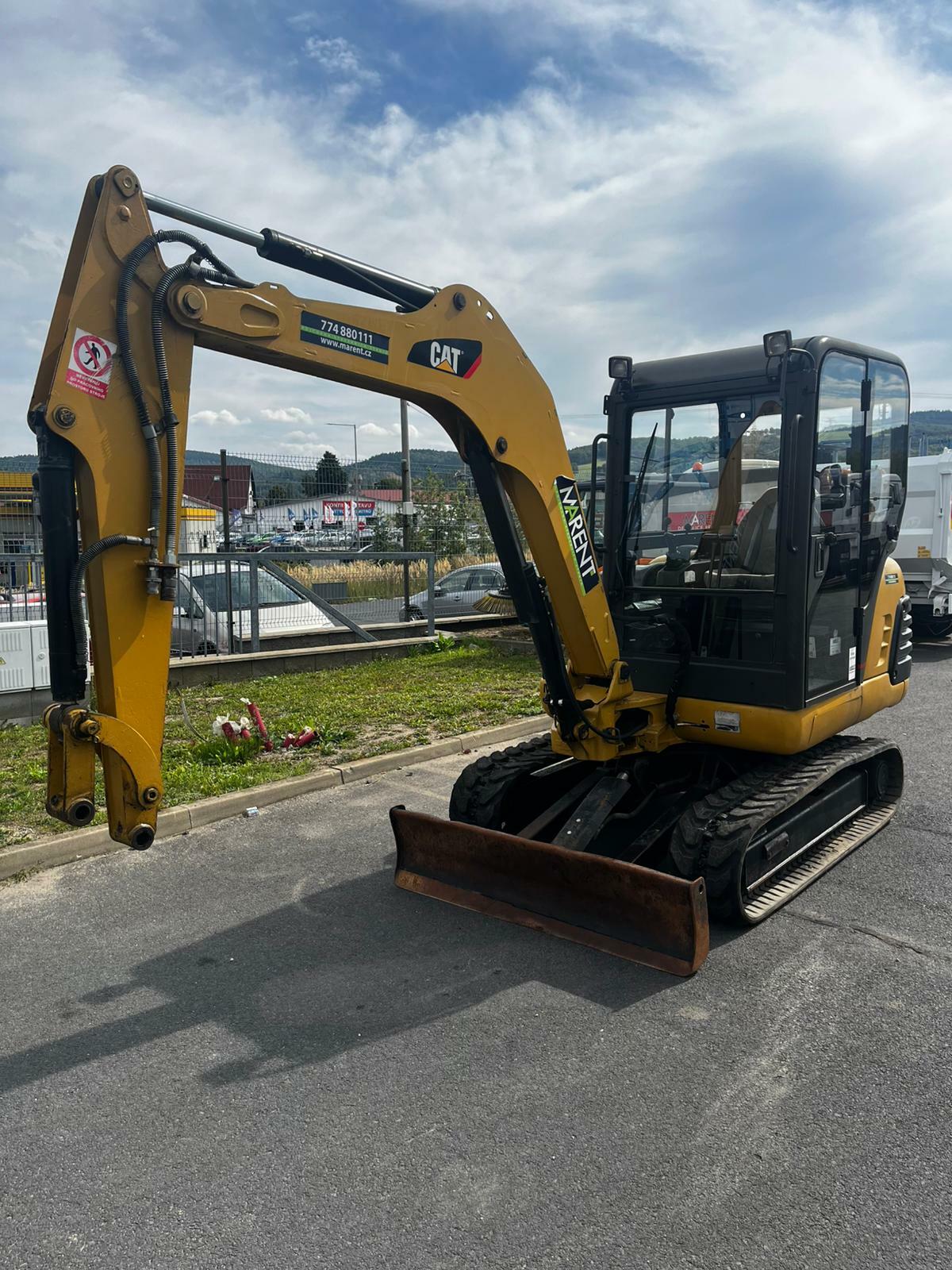 Caterpillar CAT 302.5C