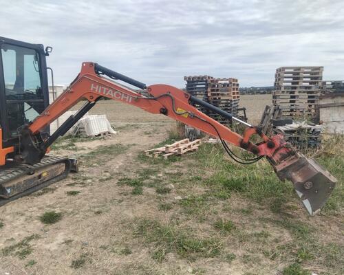 Hitachi ZX26U-6CR Powertilt